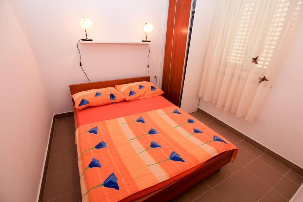 Apartments Franc Povljana Bilik gambar